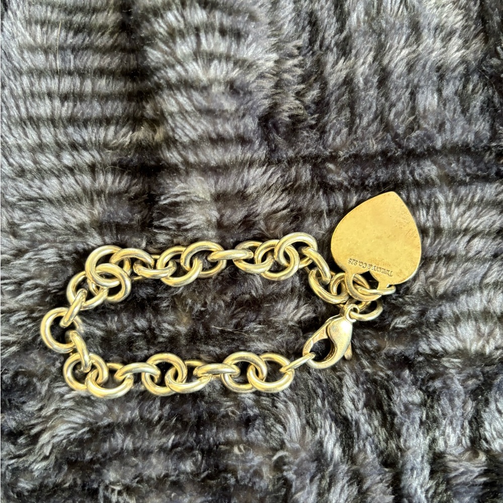 Tiffany & Co. Return to Tiffany bracelet